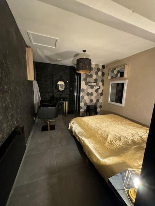 13 Nuances De Grey Jacuzzi Villa Marsilya Dış mekan fotoğraf