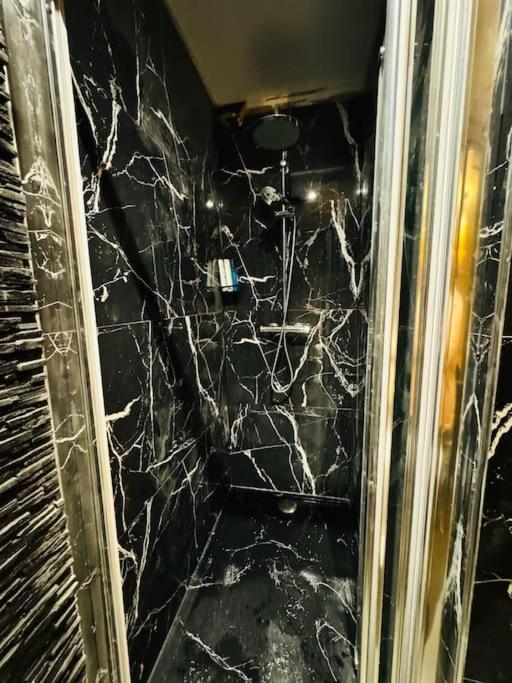 13 Nuances De Grey Jacuzzi Villa Marsilya Dış mekan fotoğraf